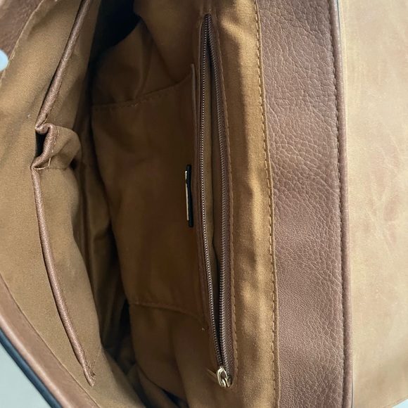 Aldo crossbody bag. - Picture 3 of 4